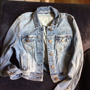 COPY - American Eagle jean jacket . Woman’s small